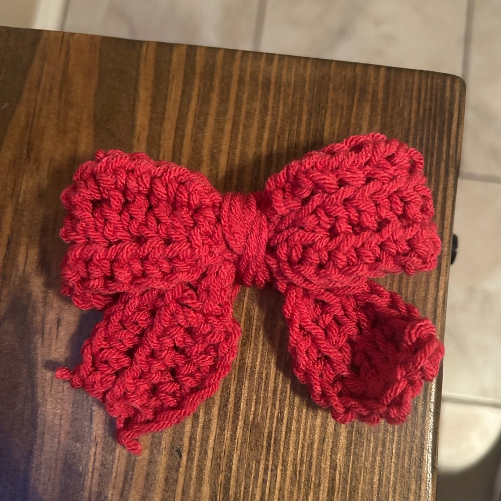 Handcrafted pink Crochet Bow for Kids